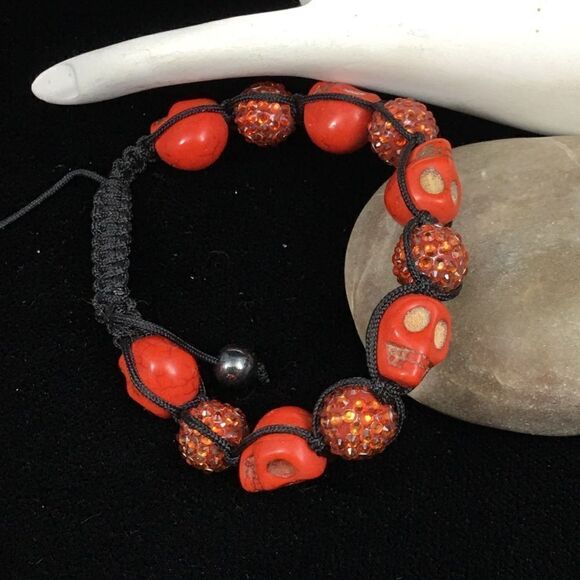 Skull stone and and crystal adjustable bracelet - Picture 1 of 3
